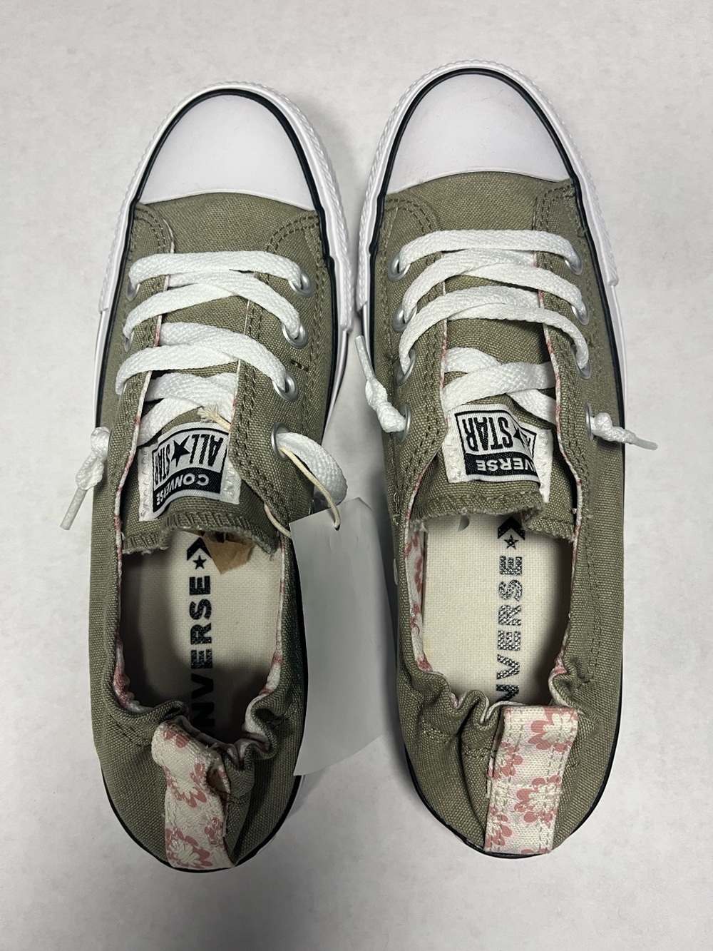 Converse All Star Shoreline Slip-on Army Green with floral accent  Women‘s 8 NWT
